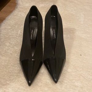Black pointed toe wedge